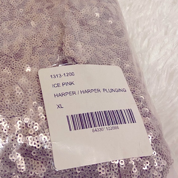 DRESS THE POPULATION Harper Plunge Neck Sequin Gown - Picture 6 of 7